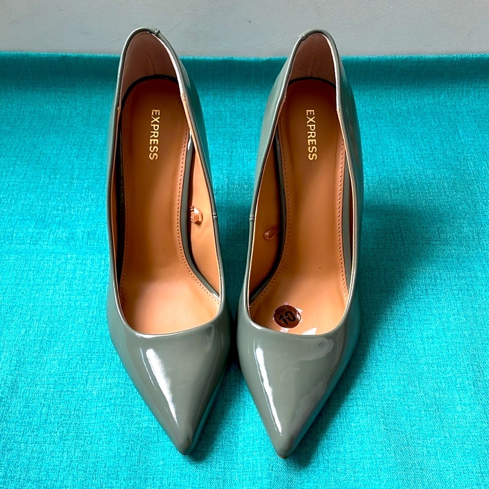 Express Women's pumps - Picture 11 of 11